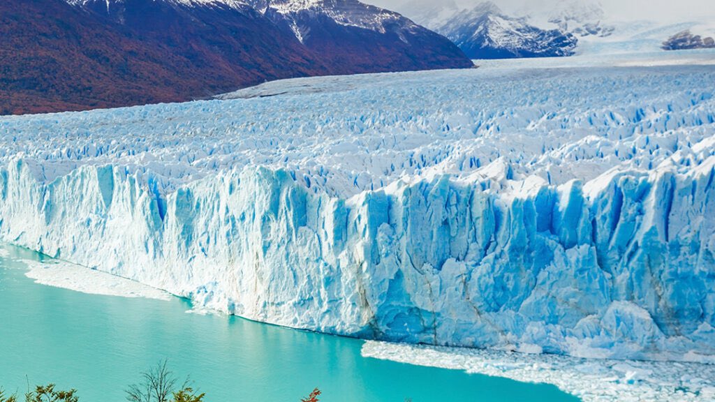 🧊 El Gobierno busca cambiar la Ley de Glaciares.  

Este jueves el Senado va a tratar la reforma de la Ley de Glaciares. ¿Qué cambios propone? 👇