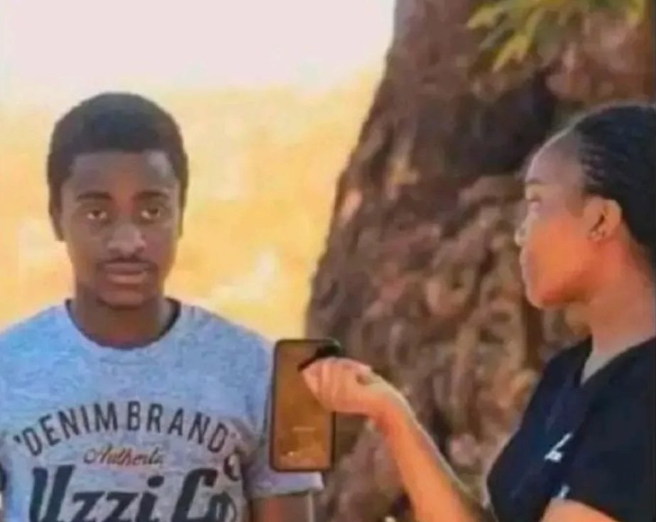 "Shika simu yako, Ruto wantam amekutumia matiti"