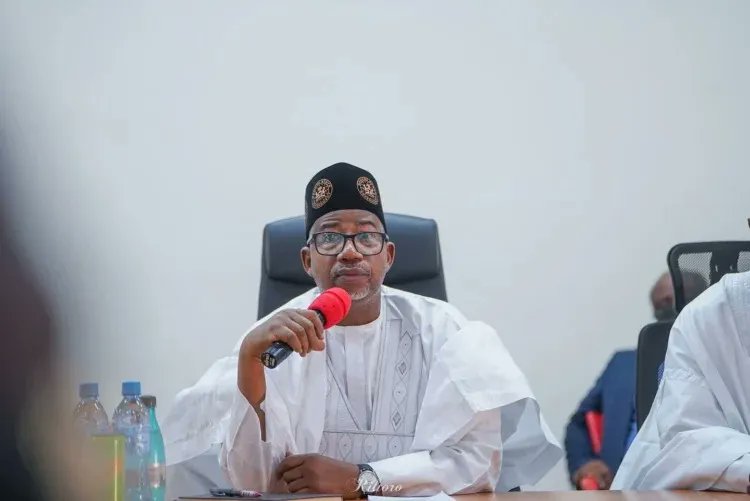 Bauchi Governor Visits Duguri Following Deadly Bandit Attack
.
.
maidawaarewa.com/2026/02/25/bau…