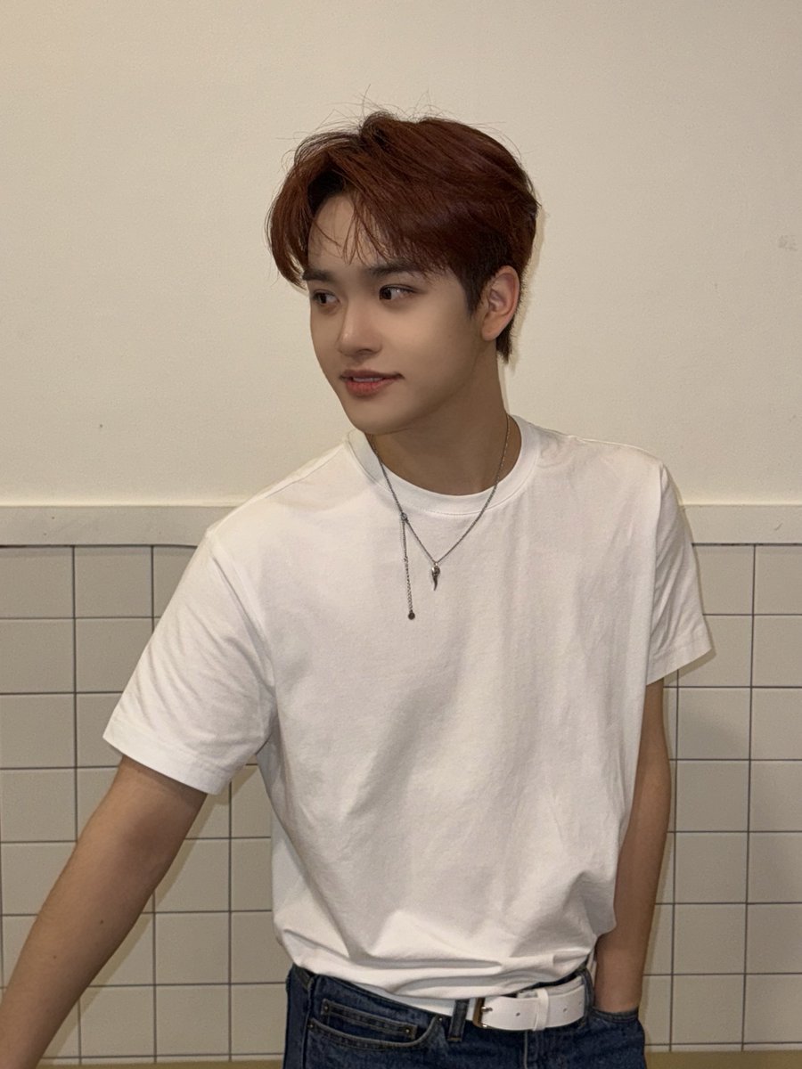 MCND_official tweet media