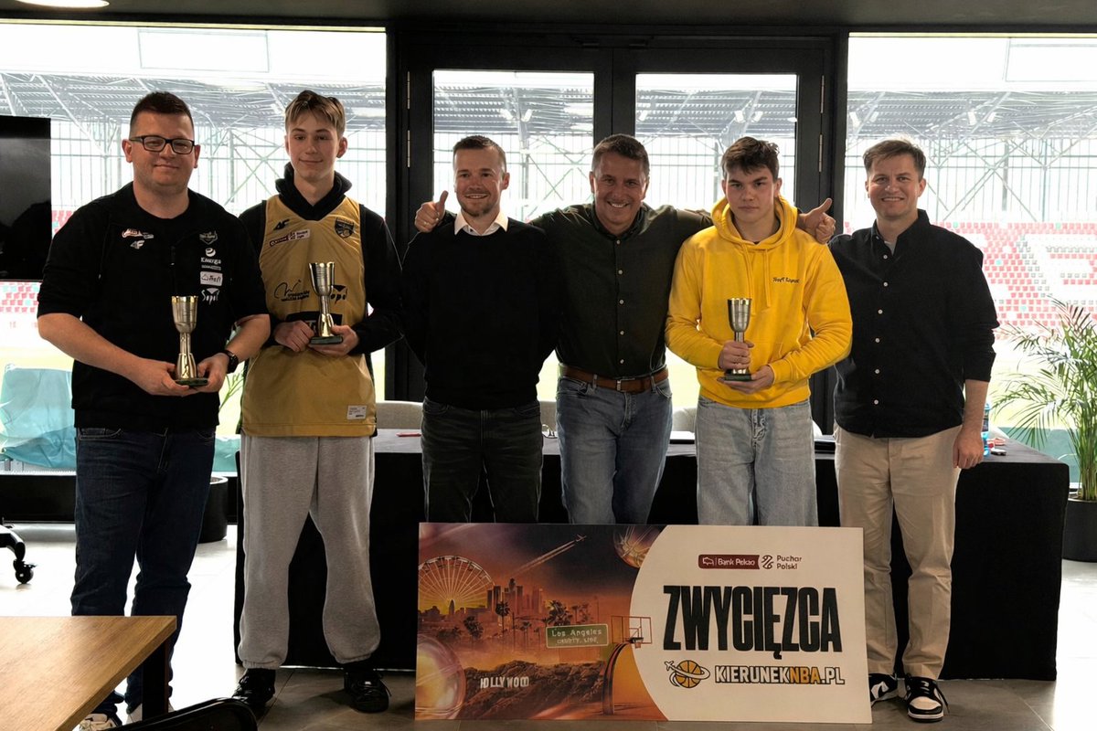 W Sosnowcu Energa Trefl Sopot zgarnęła wszystko! 😎🏆 #plkpl 

Przed sobotnimi półfinałami w lobby stadionu piłkarskiego w ArcelorMittal Park została zorganizowana druga edycja Pucharu Kibiców, w którym wzięli udział przedstawiciele wszystkich drużyn rywalizujących na parkiecie