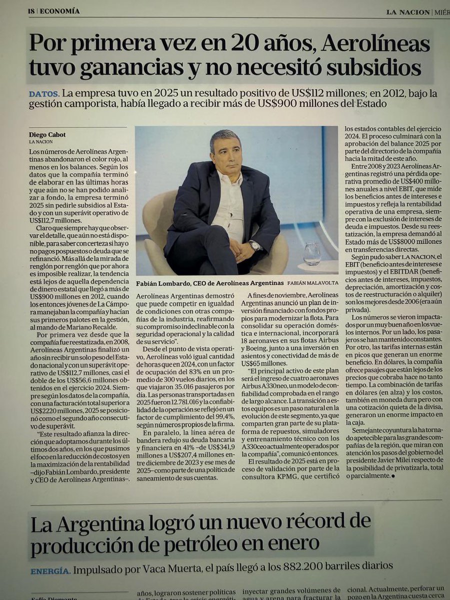 “Va a tener que venir el peronismo a arreglar esto”, nos decía Recalde hace unos días.

No, dejá. No nos arregles nada 

8 mil palos verdes se fumaron con la aventura de la Aerolínea pública. 53 años del presupuesto del Garrahan.

Inútiles y chorros