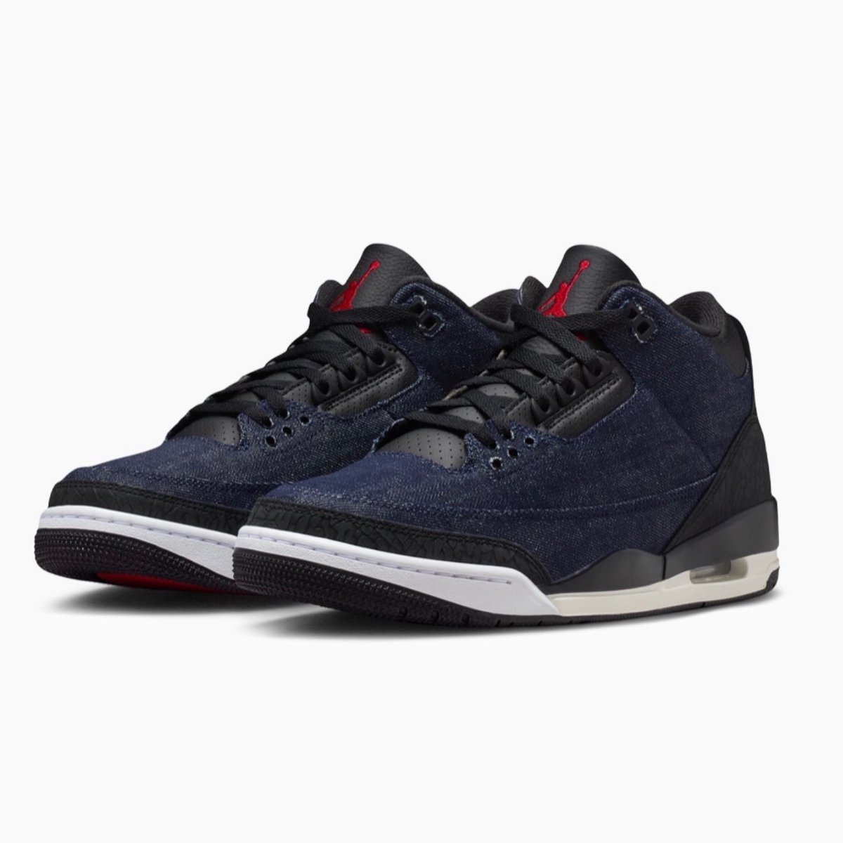 snkr_twitr's tweet photo. AD: LIVE in 15mins via SNKRS US

Levi's x Jordan Retro 3 'Indigo/Gym Red'
-> https://t.co/Tu5K2PLW6J

Nike Vomero Premium 'Black'
-> https://t.co/pLsL3GgYfL

Nike Vomero Plus 'Black'
-> https://t.co/Qu2IZMgFSN

Nike Pegasus Premium 'Natural/Mushroom'
-> https://t.co/Tkc3KQxTwV https://t.co/JqtFAWudif