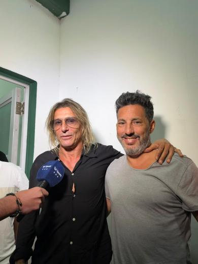 david_pere34845's tweet image. Hay tipos que no necesitan presentación.
El fútbol argentino tiene memoria y sabe reconocer a los que dejaron marca.
Respeto y admiración por los que hicieron grande nuestra historia.

@claudiocaniggia7

#Banfield #Caniggia #futbol #fútbolargentino #Pasión
