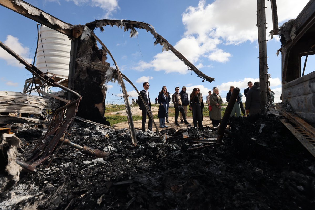 EU and Palestinians tweet media