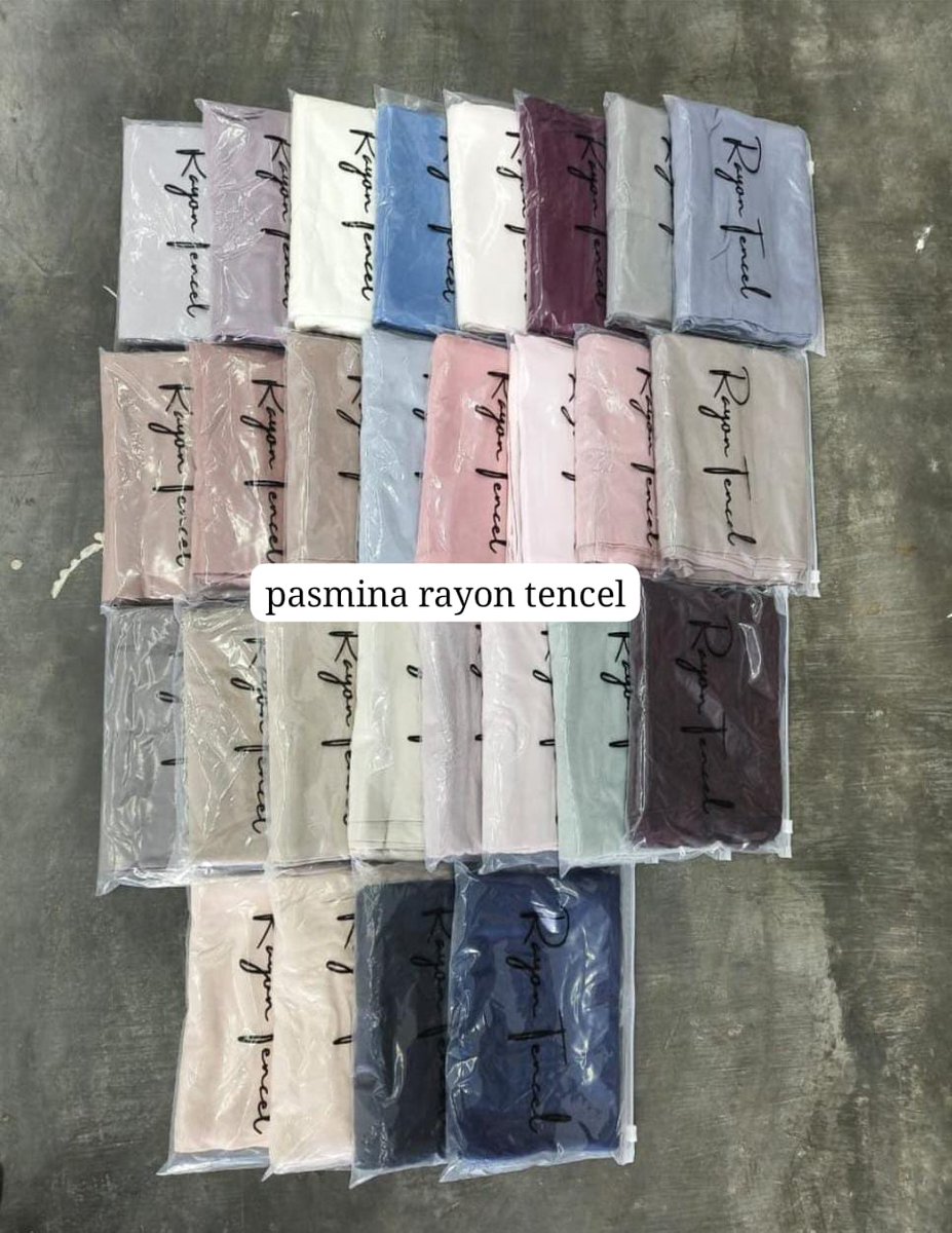 ncaxx4's tweet photo. @stuffsite sender jualan kerudung buat nambahin bayar uang kuliah ,yang mau bole bangett
pashmina viscose rayon bamboo 38k  dan pashmina kaos tencel 32k bisa cod shopee🫰🥺 https://t.co/F9a6kgS7Qm