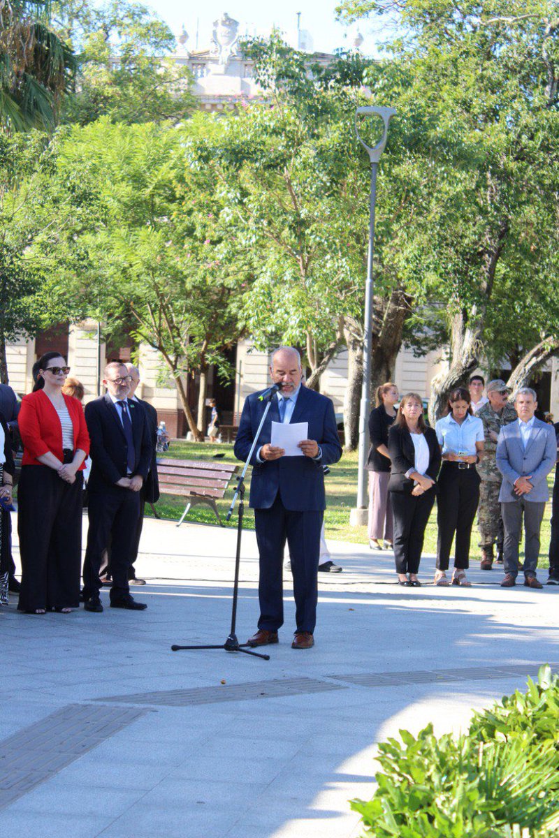Homenajeamos al Padre de la Patria, el Gral. José Francisco de San Martín, al conmemorarse el 248° aniversario de su natalicio.

Su ejemplo nos inspira a seguir trabajando, en equipo y con convicción, por la ciudad que queremos 💚