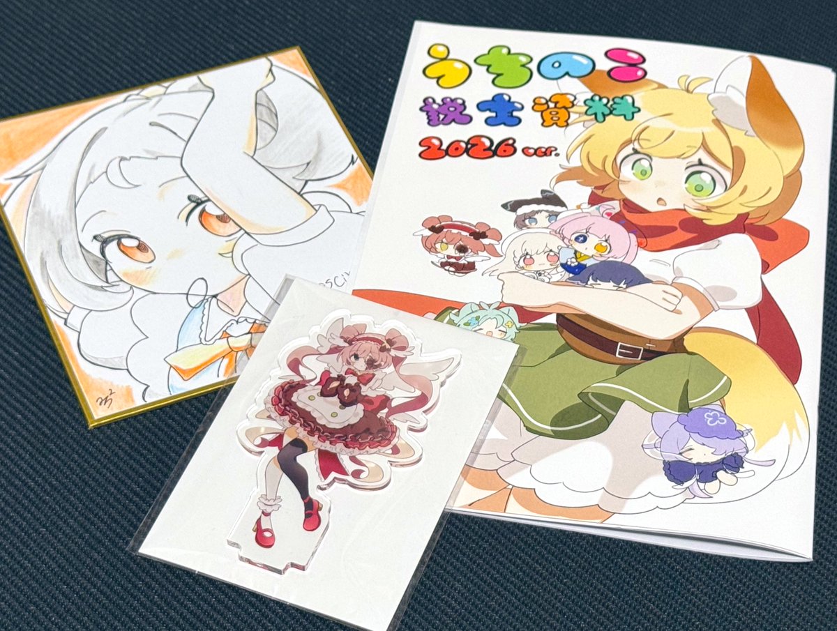mascirra's tweet photo. コミティア155
みつみつ(@Mitu_Mitu_2000 )さん
新刊、エルガちゃんアクスタ、クリームちゃん色紙の三点購入させていただきました！
めちゃくちゃ可愛いキャラのデザインから内容までしっかりあって読み応えありました！色紙にもサインいただき、本当にありがとうございました！ https://t.co/e4A0LD4UX6