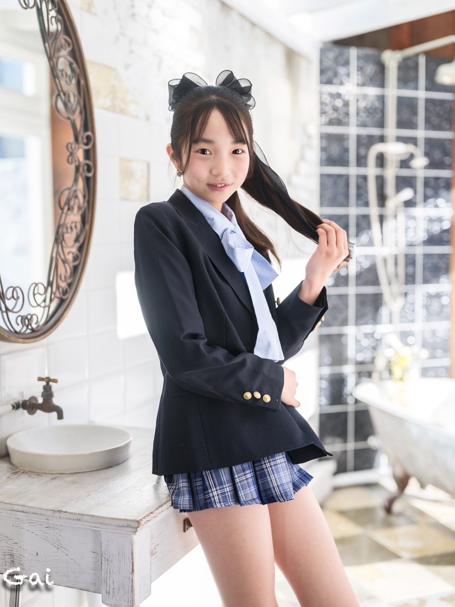 エクボの秘密・藤竹美衣ちゃん️️17 『超ミニ制服️2』⑤ 2025.12.28