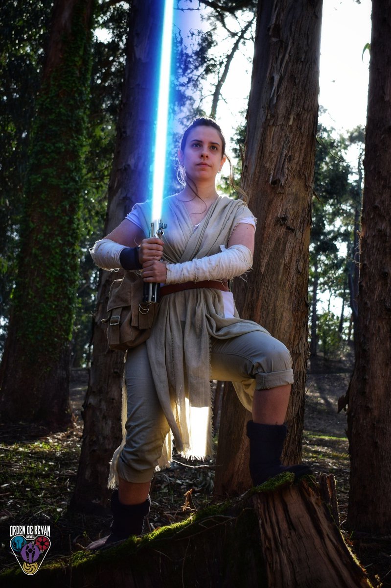 La Fuerza nos rodea y une la galaxia, pero pocos son capaces de sentirla ¿Tendrías la disciplina para seguir su camino?

#Cantabria #OrdenDeRevan #StarWars #UnidosPorUnaGalaxiaMejor