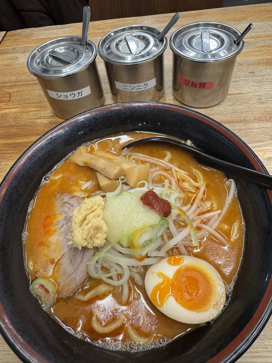 ユニなつお tweet media