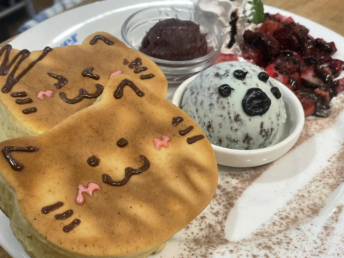 本日のご来店されたお客さまの半数はおにゃーげシリーズのご注文でした🐈🐾
ありがとうございました✨

明日2/26(木)の営業はマスター堀江ワンオペとなりますので、混雑時はお席へのご案内、お料理のご提供、お会計などお時間いただく場合がございます💦
どうかご理解の程、よろしくお願いいたします🙇‍♂️