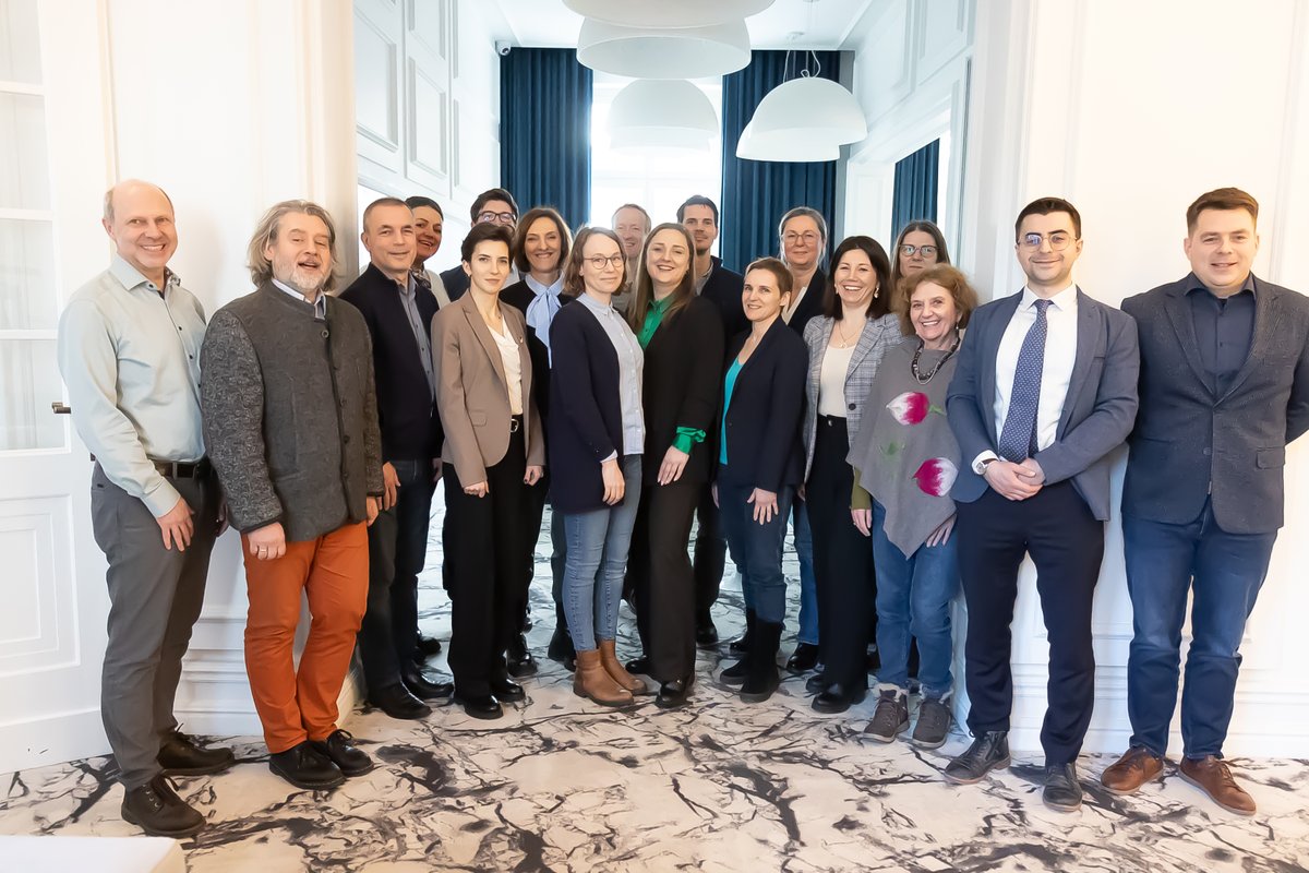 4CF The Futures Literacy Company tweet media