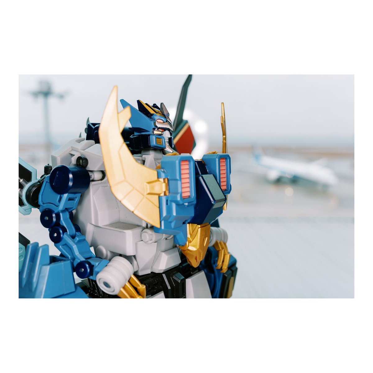 MagnusLabel's tweet photo. “Dez a touch of fantasy in Tokyo”
#SonyA7R3 #TamronF053
#Transformers #トランスフォーマー #Deathsaurus #デスザラス #MastermindCreations #DZef #3rdPartyTransformers #VisitJapanHKNow #お昼休みに一枚だけTF玩具写真を貼ろう #Maccadam #MagnusLabel https://t.co/hIa5U5c8P7