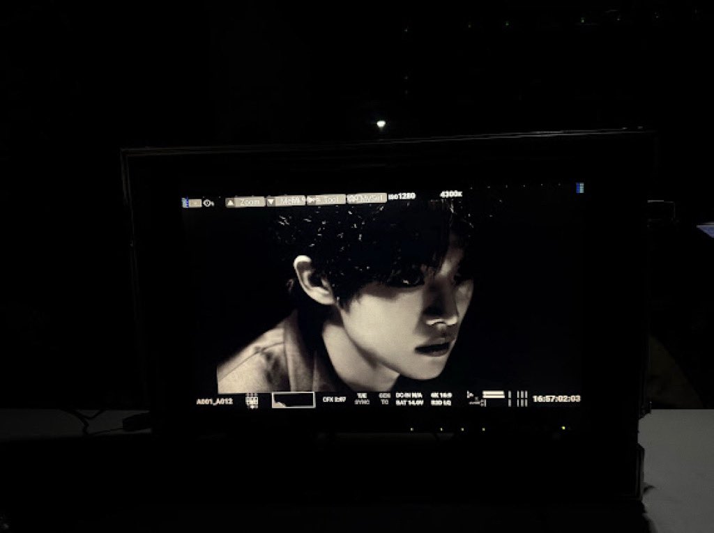 CLOSE YOUR EYES Minwook 
weverse update