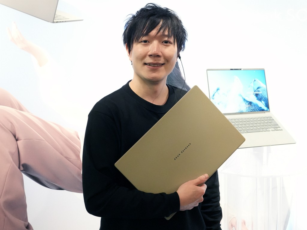 hermita_akiba's tweet image. 【メディア向け内覧会】ASUSが16型で約1.2kgの軽量モデル「Zenbook SORA 16」を発表。Snapdragon X2搭載で性能も大幅強化。Core Ultra X9搭載の2画面「Zenbook DUO」も登場しました。

仕様や価格、展示モデルもまとめてチェック👇
gdm.or.jp/crew/2026/0225…
#ASUS #Zenbook #Snapdragon #エルミタ
