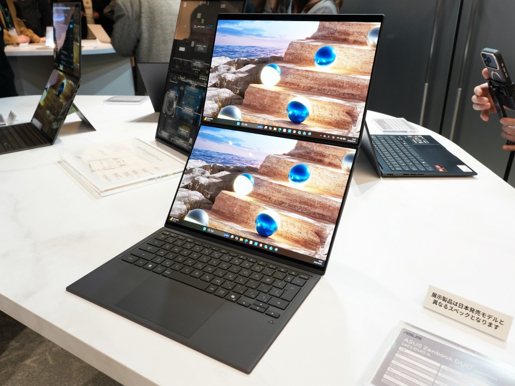 hermita_akiba's tweet image. 【メディア向け内覧会】ASUSが16型で約1.2kgの軽量モデル「Zenbook SORA 16」を発表。Snapdragon X2搭載で性能も大幅強化。Core Ultra X9搭載の2画面「Zenbook DUO」も登場しました。

仕様や価格、展示モデルもまとめてチェック👇
gdm.or.jp/crew/2026/0225…
#ASUS #Zenbook #Snapdragon #エルミタ