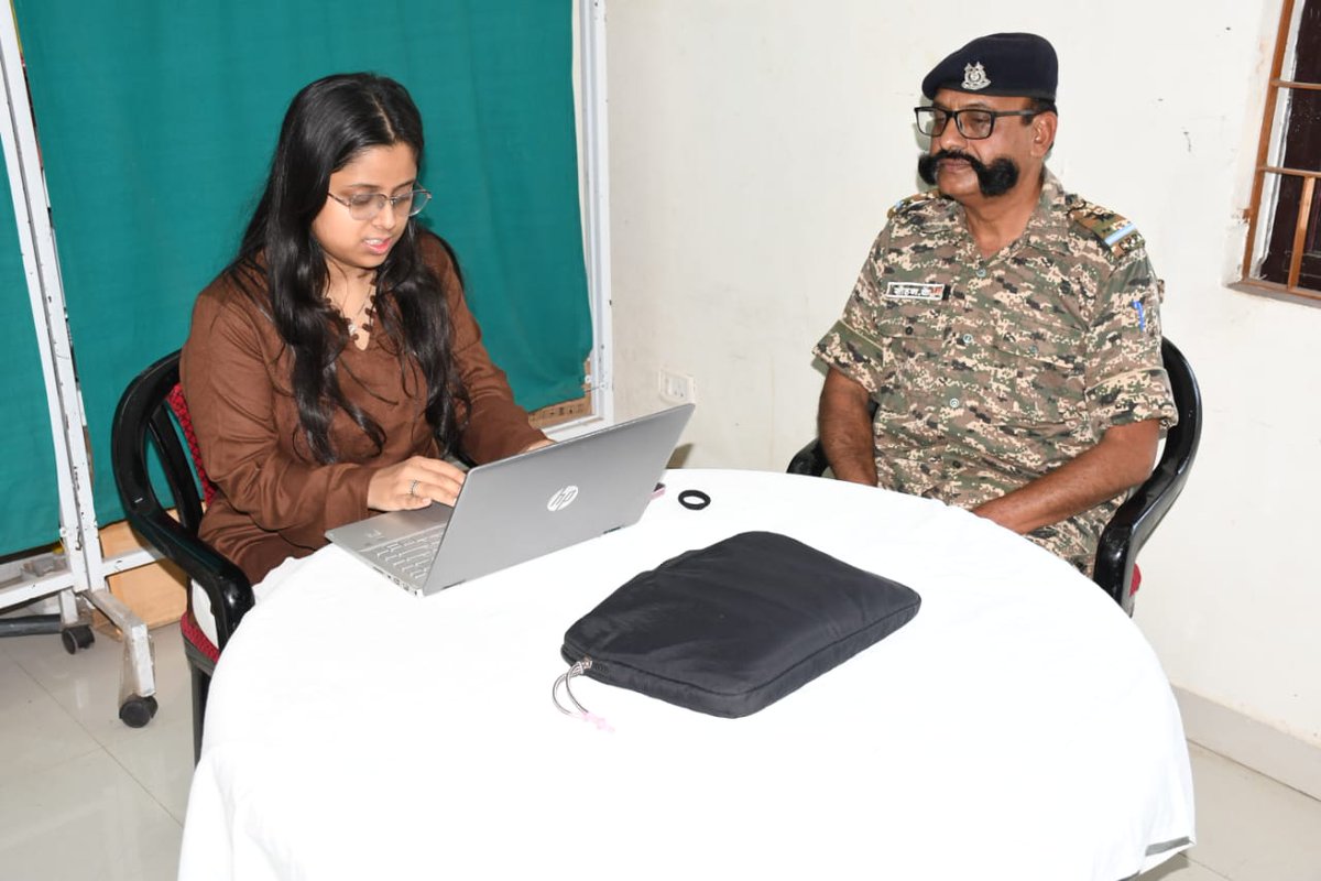 Project Chetna 🌿
Mental health seminar &amp; checkup conducted by Dr Aishwarya Danodia, Clinical Psychologist,
#AdityaBirlaEducationTrust
#Gcraipur families and personnels attended, reaffirming mental health, resilience &amp; emotional well-being.
<a href="/CentralZoneCrpf/">Central Zone CRPF 🇮🇳</a> <a href="/crpfindia/">🇮🇳CRPF🇮🇳</a> <a href="/cwacrpf/">CWA CRPF</a>