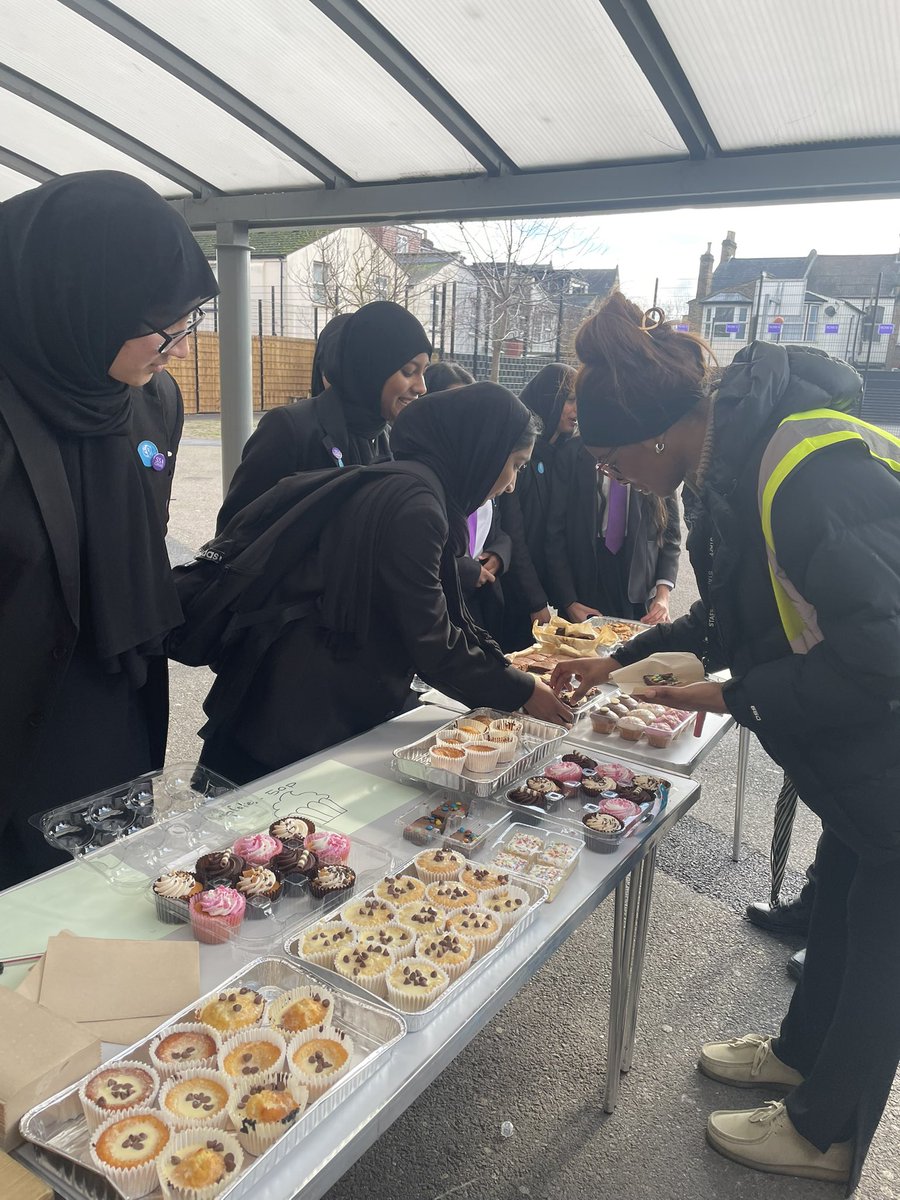 Stratford School Academy tweet media