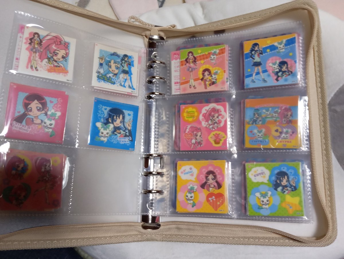 KMDKMT's tweet photo. マイリトルポニーカード整理するついでに、他のカードとかシールも整理しておる。
そして思い出すハートキャッチプリキュアパンのシールコンプできてない悔しさを。 https://t.co/GXpYX68pNT