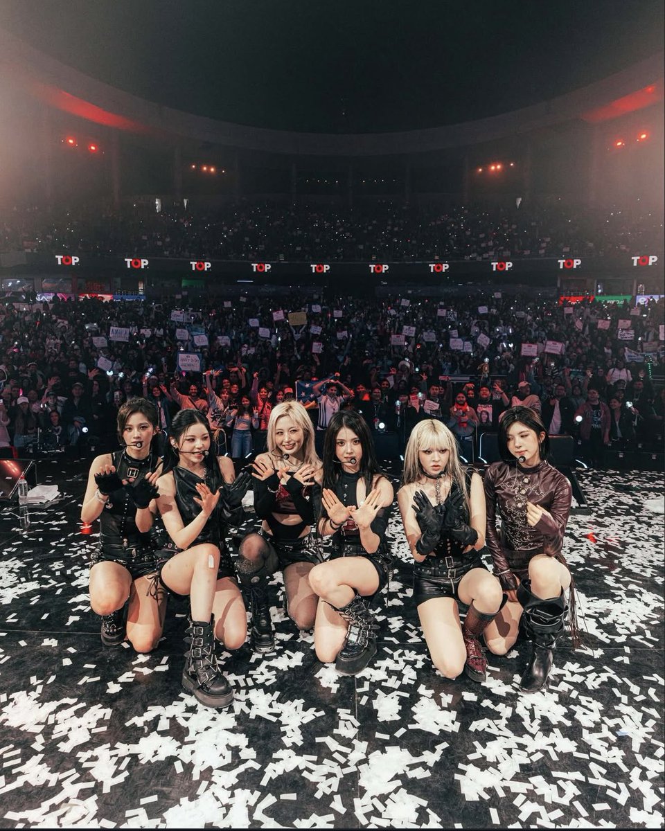 Beneran kaya konser sendiri 😭😭