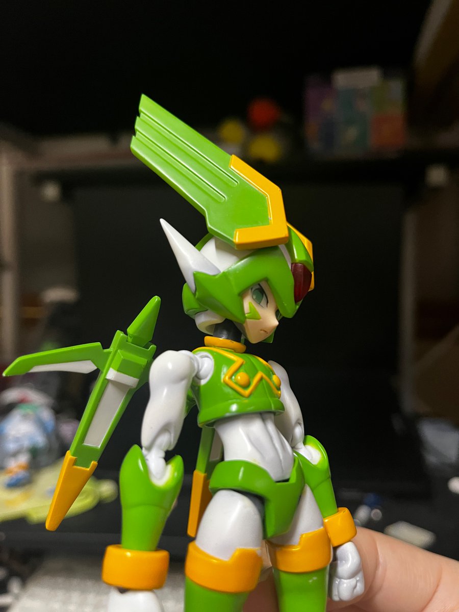 ゴミを見るような目で見てくれたが…