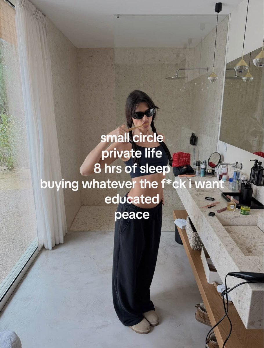 femmenotes tweet media