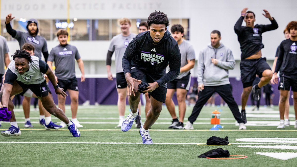 Holy Cross Football tweet media