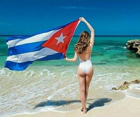 Fidelista a mucha HONRA ‼️🇨🇺

No tengo la culpa de haber nacido y VIVIR en Cuba, tener el corazón a la Izquierda y que corra por mis venas Sangre Roja.

HLVS 💪💙🤍♥️

PD. No apto para odiadores y gusanos.
