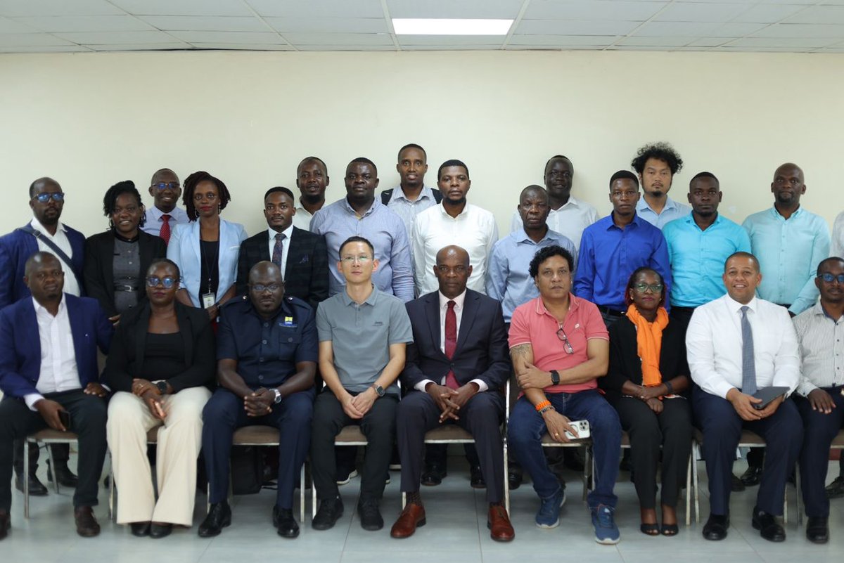 Double Q tweet media