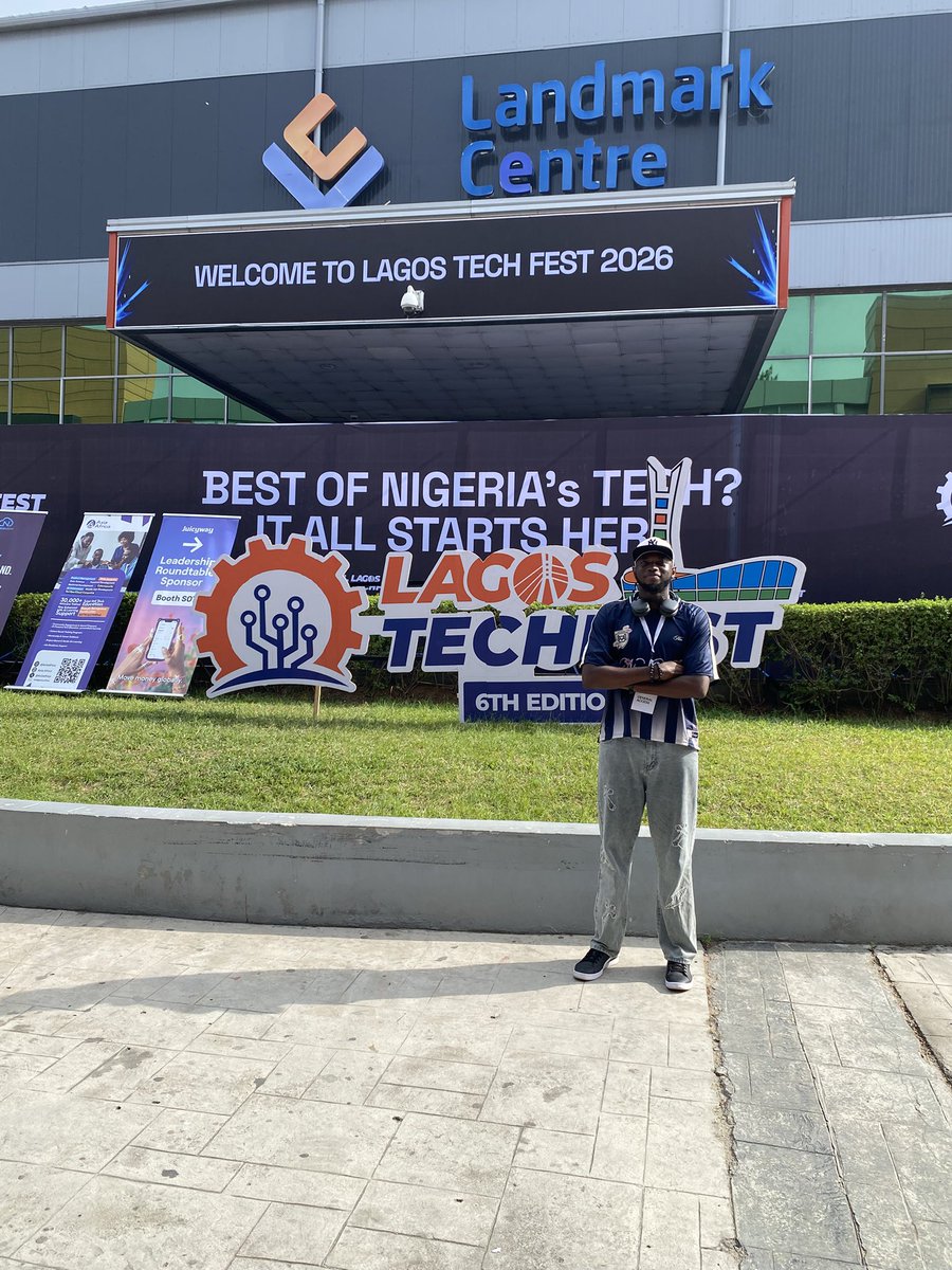Odusthegreat0's tweet photo. Hi, I’m oluwatobi 

I’m xYears old, I’m a software engineer and host @ETHICAHQ https://t.co/epBB0YIYxn