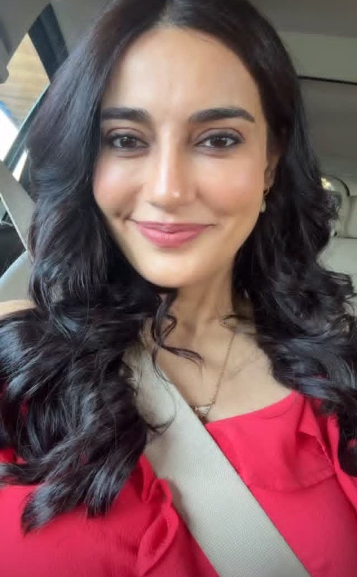 She looks so prettyyy, It feels like she’s going for an interview or something 🥹✨

[ #surbhijyoti ]