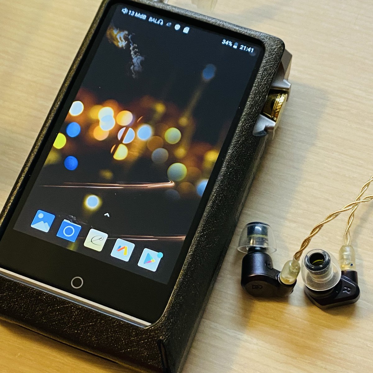 Cayin N6ii-Ti R-2R 先日の中古セールで実質5万を切っていたので、また