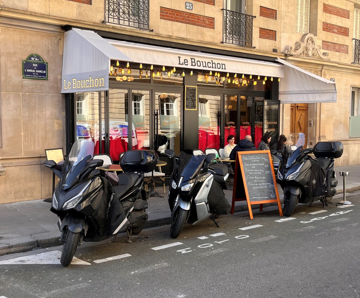 A New Life In France tweet media