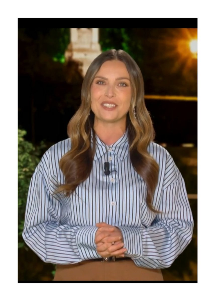 chemsier's tweet image. Ines Vandamme - 24.02.2026

Magnifique @inesvandamme au tirage de my million sur #TF1 
😍

#chemisier #blouse #satin #soie