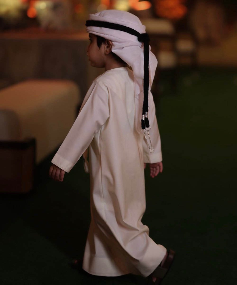 buobaid_111's tweet photo. #الشيخ_محمد_بن_حمدان_بن_محمد_بن_راشد_آل_مكتوم
#ولي_عهد_دبي
#الشيخ_حمدان_بن_محمد_بن_راشد
#شيخ_الشباب
#الله_يحفظه https://t.co/GYHiUrdiR5