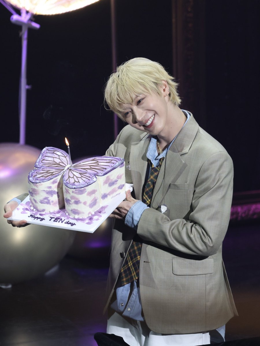 ขอให้มีแต่ความสุขนะอ้วม