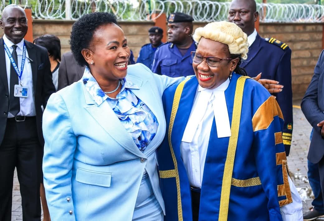 H.E Wavinya Ndeti sharing a delightful, lighthearted moment with Speaker Anne Kiusya, ahead of #MachakosCountyAddress. This beautiful display of camaraderie highlights the seamless synergy between the Executive and the Legislature, ensuring a prosperous Machakos for all.