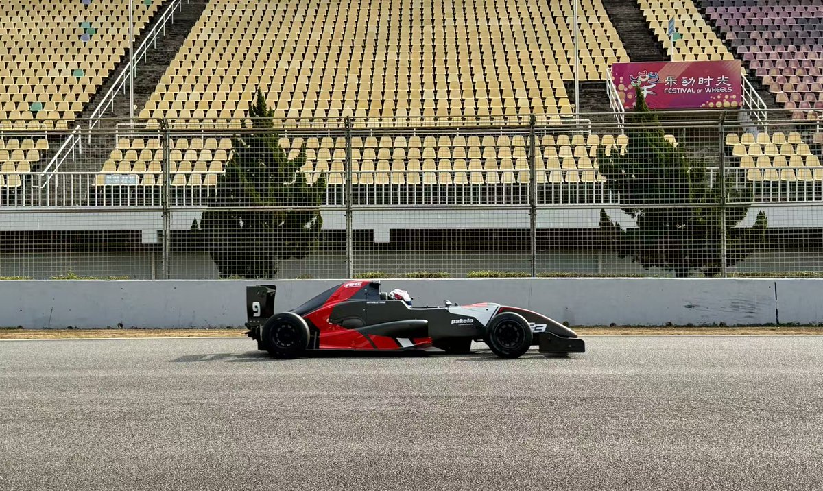 Asia Racing Team tweet media