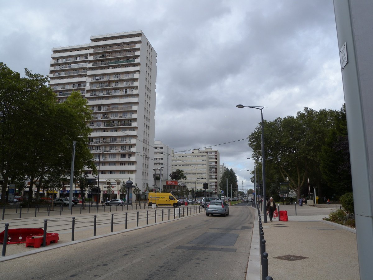 SHOCKING: A Jewish resident near Paris was formally ordered by building management to remove the mezouzah from his door.

The official letter gave him 15 days to comply or face legal action.