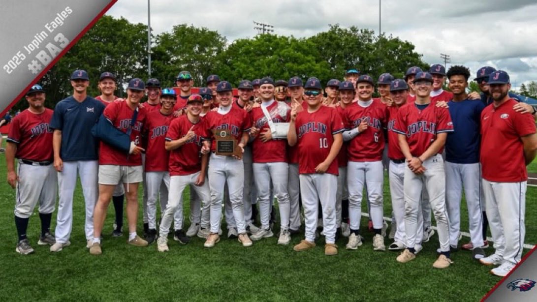 Coach 🦅🦅🦅 tweet media