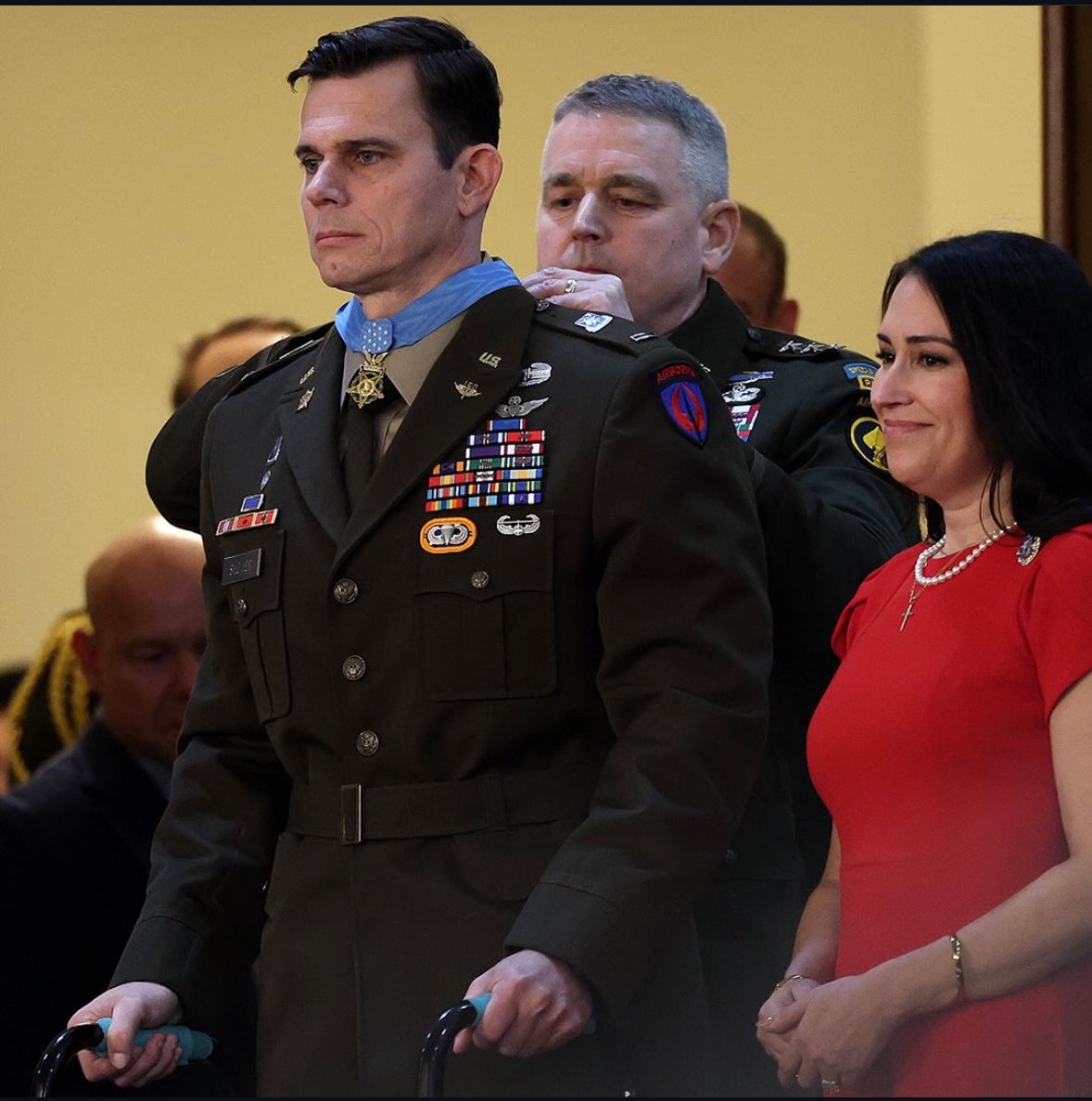 sizzle_sarah's tweet image. Army Chief Warrant Officer Eric Slover is an American hero. 

Thank you, sir, for your service to our country.