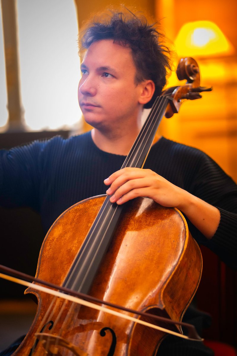 Edgar Moreau tweet media