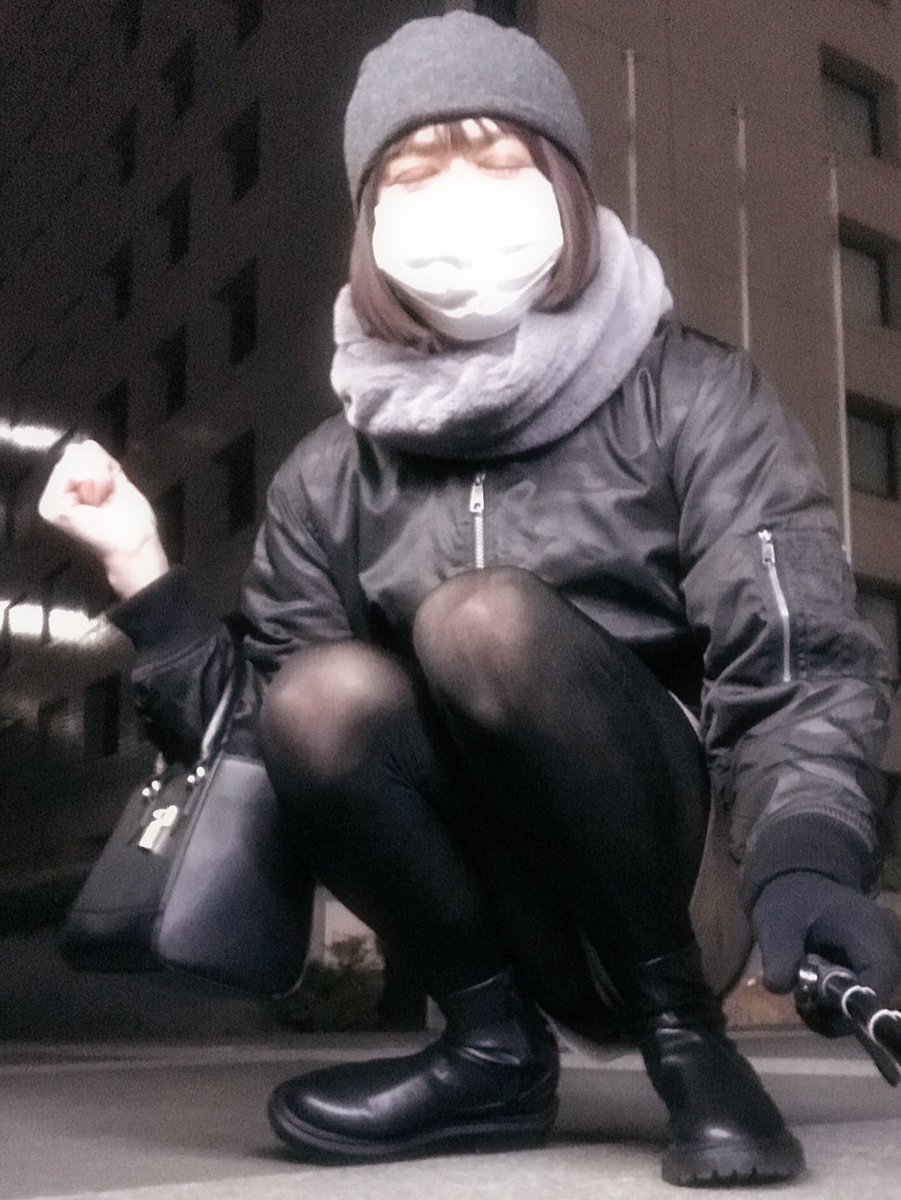 aki_aki_cd's tweet photo. 毎年思いますが、二月は過ぎるのが早いですね。あと少し、頑張りましょう♪

#女装 #女装娘 #女装子 #女装男子 #男の娘 #脚フェチ #女装男子は自撮りを上げろ #女装さんと繋がりたい #crossdresser #pantyboy #pantyhose #femboy https://t.co/BmDTkOw7dB