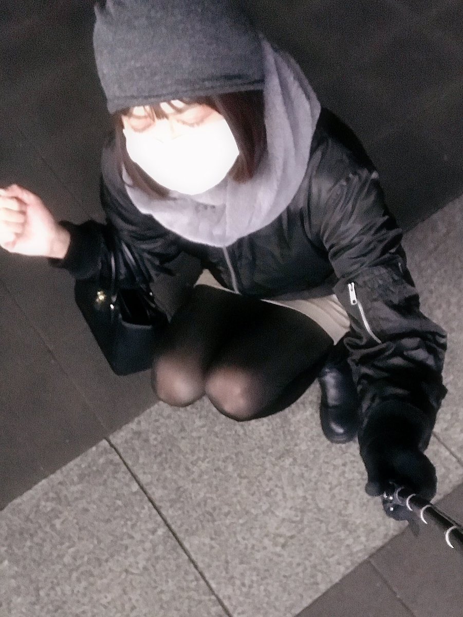 aki_aki_cd's tweet photo. 毎年思いますが、二月は過ぎるのが早いですね。あと少し、頑張りましょう♪

#女装 #女装娘 #女装子 #女装男子 #男の娘 #脚フェチ #女装男子は自撮りを上げろ #女装さんと繋がりたい #crossdresser #pantyboy #pantyhose #femboy https://t.co/BmDTkOw7dB