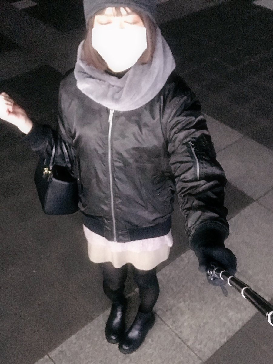 aki_aki_cd's tweet photo. 毎年思いますが、二月は過ぎるのが早いですね。あと少し、頑張りましょう♪

#女装 #女装娘 #女装子 #女装男子 #男の娘 #脚フェチ #女装男子は自撮りを上げろ #女装さんと繋がりたい #crossdresser #pantyboy #pantyhose #femboy https://t.co/BmDTkOw7dB