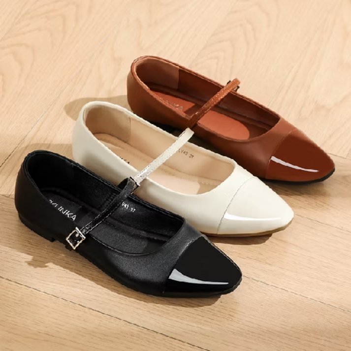 nyom & barang lucuw ada di pinned tweet media