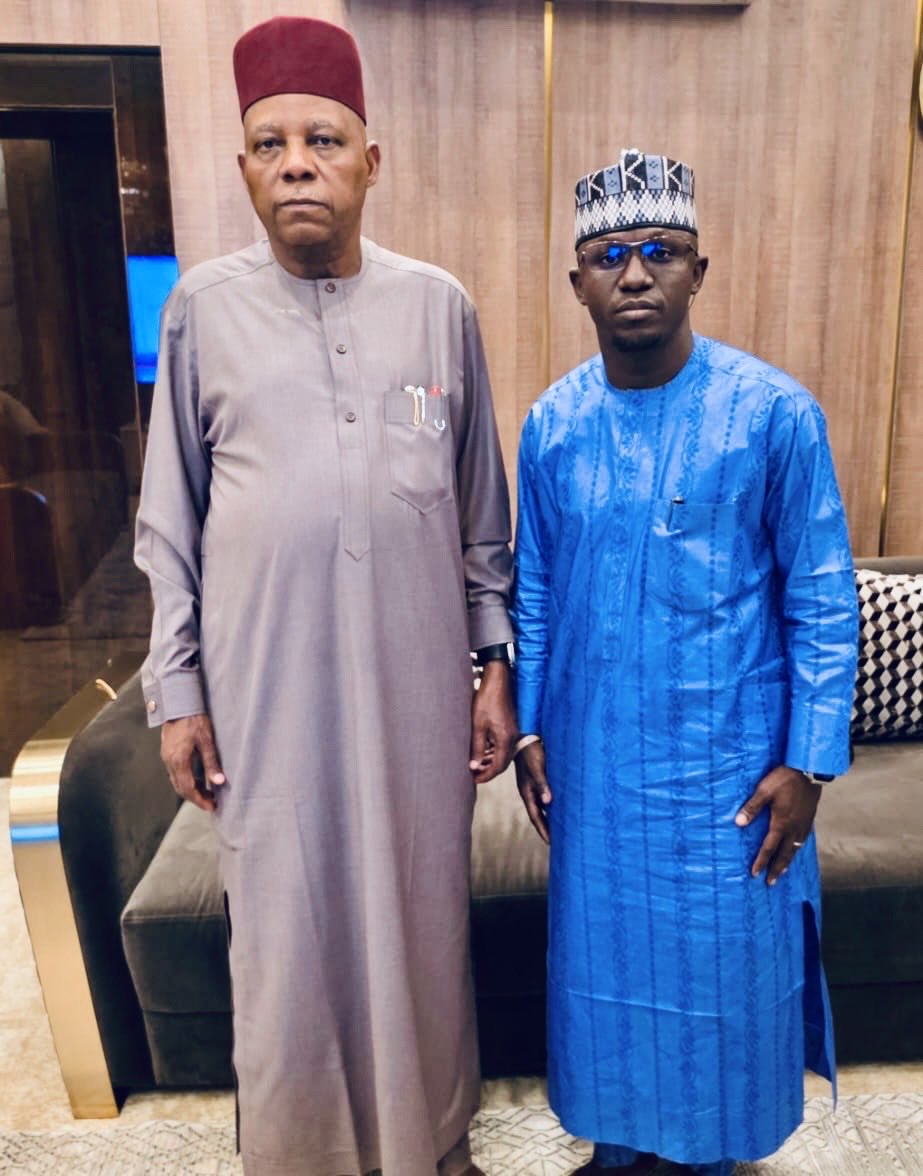 EngrIshak's tweet photo. I had the honour of paying a private visit to my leader, mentor, and the Vice President of the Federal Republic of Nigeria, His Excellecy Sen. Kashim Shettima, GCON, at his official residence in the Presidential Villa, Abuja.
His Excellency remains a reservoir of knowledge. https://t.co/GdnYd20VAR