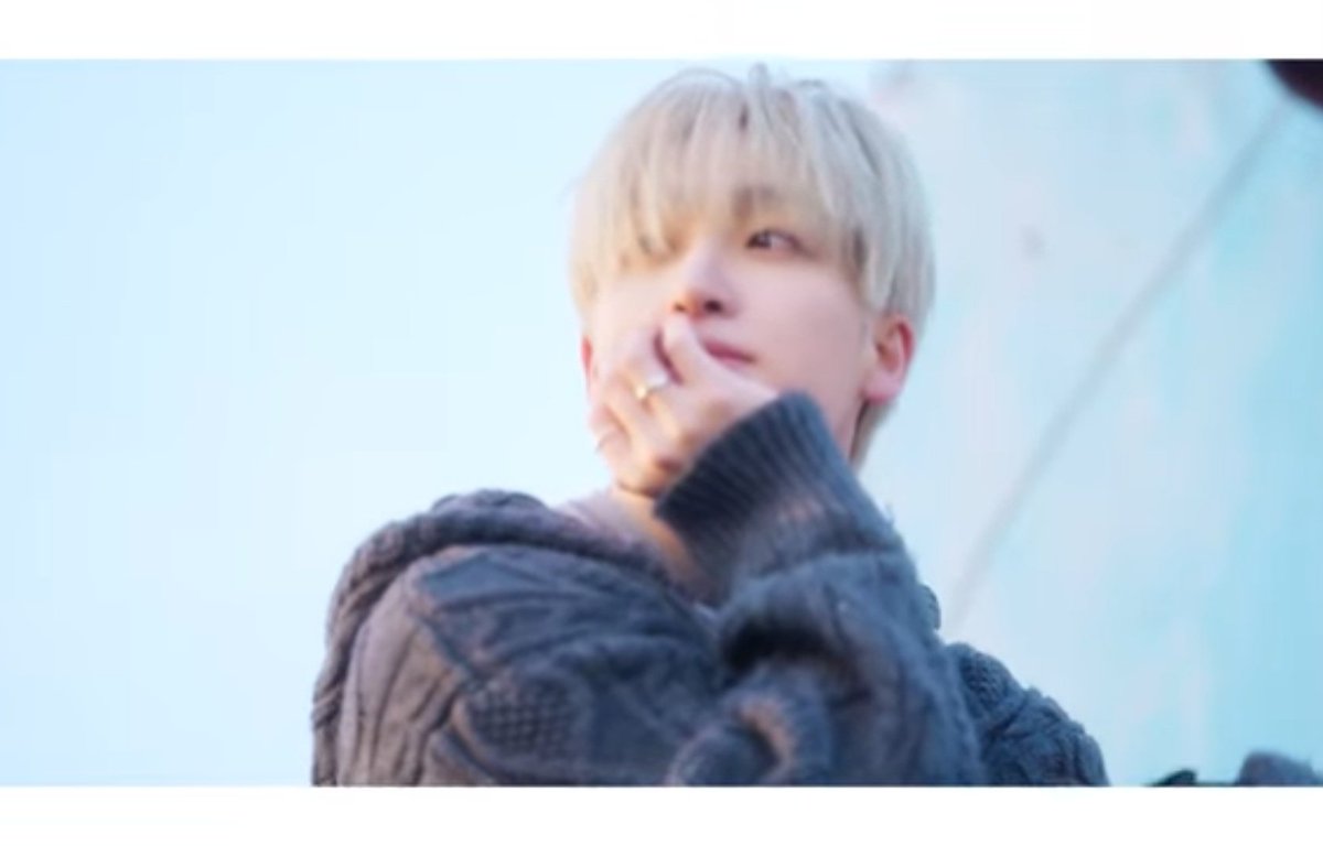 I miss him so much and his voice...hes so good 😭😭😭😭😭 when he starts singing theres undescribable feelings suddenly come (that i miss him so damn much) :(((((( i need sangyeon real time update pls 😭😭😭😭