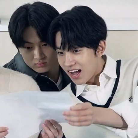 no context heejay tweet media
